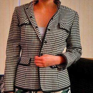 Tahari 6p houndstooth jacket